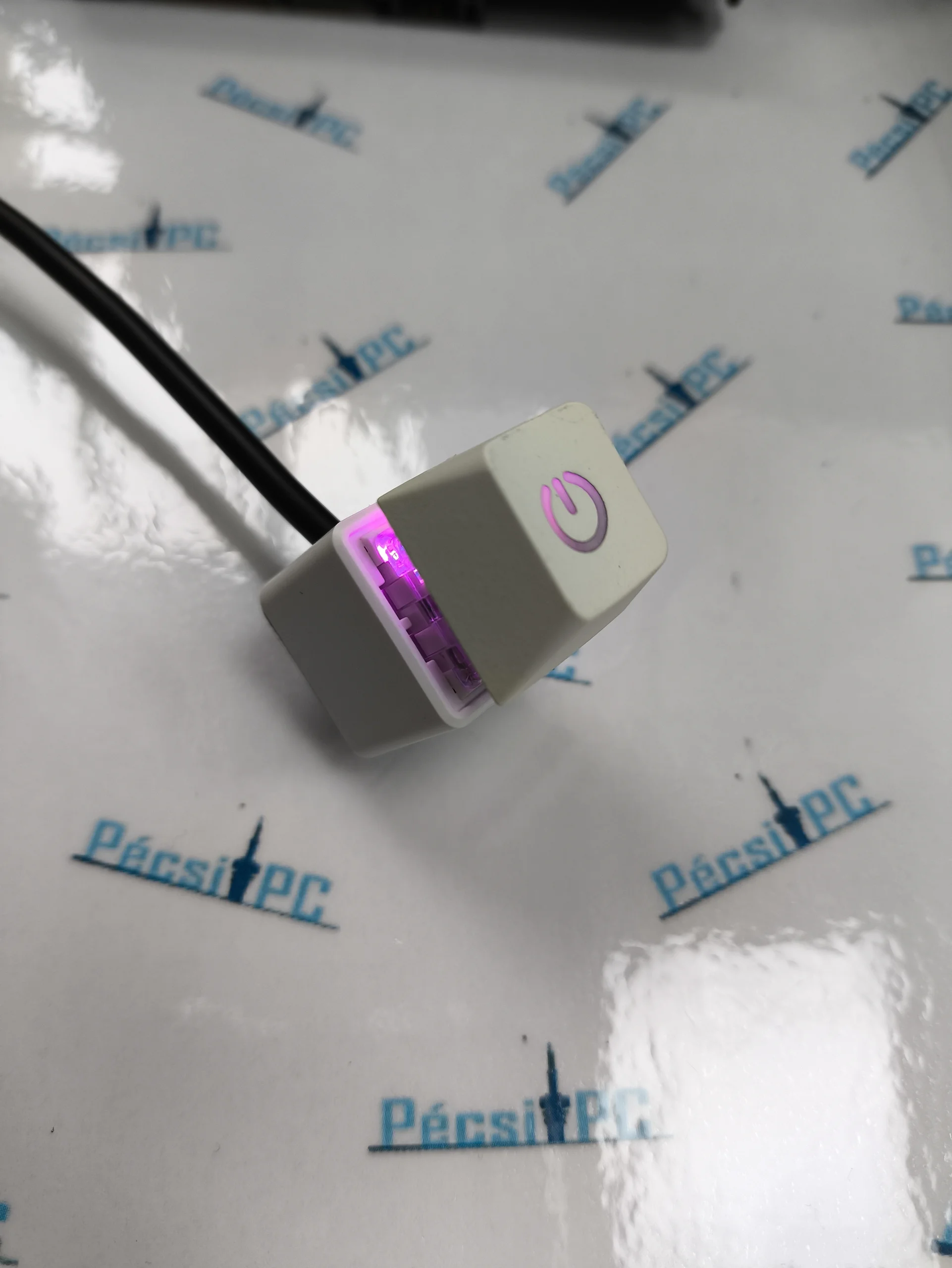 Pc külső bekapcsoló gomb fehér